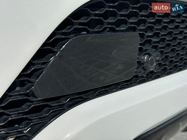 Белый Ленд Ровер Рендж Ровер Эвок, объемом двигателя 2 л и пробегом 21 тыс. км за 41999 $, фото 61 на Automoto.ua