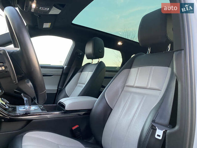 Белый Ленд Ровер Рендж Ровер Эвок, объемом двигателя 2 л и пробегом 41 тыс. км за 51990 $, фото 17 на Automoto.ua