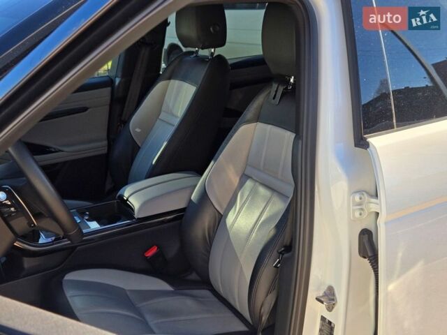 Білий Ленд Ровер Рендж Ровер Евок, об'ємом двигуна 2 л та пробігом 37 тис. км за 44900 $, фото 17 на Automoto.ua
