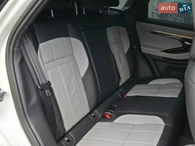 Белый Ленд Ровер Рендж Ровер Эвок, объемом двигателя 2 л и пробегом 34 тыс. км за 49900 $, фото 18 на Automoto.ua