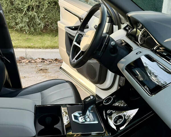 Білий Ленд Ровер Рендж Ровер Евок, об'ємом двигуна 2 л та пробігом 41 тис. км за 55000 $, фото 8 на Automoto.ua