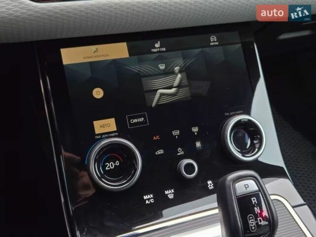 Белый Ленд Ровер Рендж Ровер Эвок, объемом двигателя 2 л и пробегом 34 тыс. км за 49900 $, фото 30 на Automoto.ua