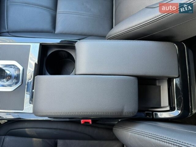 Белый Ленд Ровер Рендж Ровер Эвок, объемом двигателя 2 л и пробегом 21 тыс. км за 41999 $, фото 32 на Automoto.ua