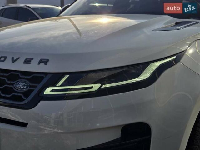 Белый Ленд Ровер Рендж Ровер Эвок, объемом двигателя 2 л и пробегом 34 тыс. км за 48900 $, фото 37 на Automoto.ua