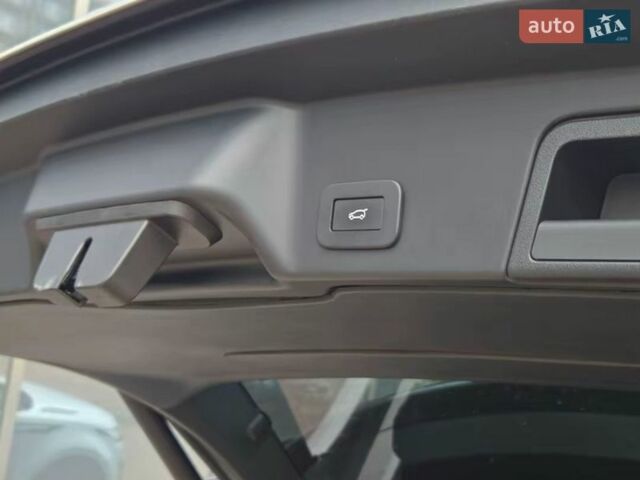 Белый Ленд Ровер Рендж Ровер Эвок, объемом двигателя 2 л и пробегом 34 тыс. км за 49900 $, фото 9 на Automoto.ua