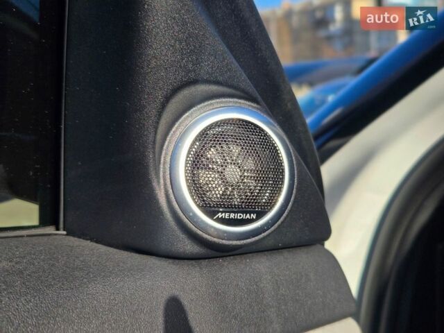 Білий Ленд Ровер Рендж Ровер Евок, об'ємом двигуна 2 л та пробігом 37 тис. км за 44900 $, фото 15 на Automoto.ua