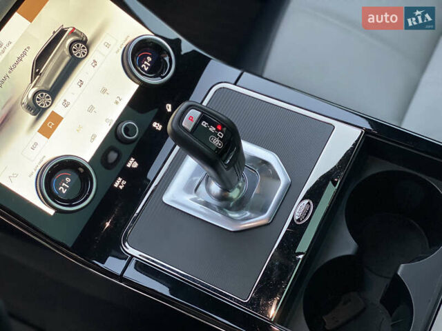 Белый Ленд Ровер Рендж Ровер Эвок, объемом двигателя 2 л и пробегом 41 тыс. км за 51990 $, фото 19 на Automoto.ua