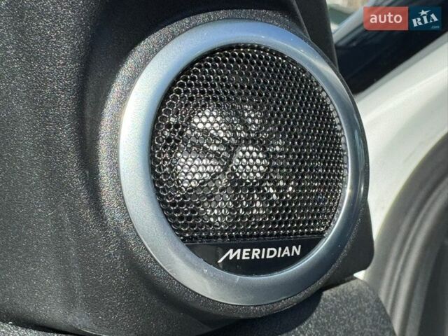 Белый Ленд Ровер Рендж Ровер Эвок, объемом двигателя 2 л и пробегом 21 тыс. км за 41999 $, фото 24 на Automoto.ua