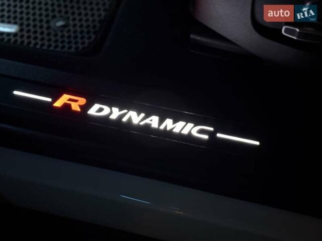 Белый Ленд Ровер Рендж Ровер Эвок, объемом двигателя 2 л и пробегом 34 тыс. км за 48900 $, фото 41 на Automoto.ua