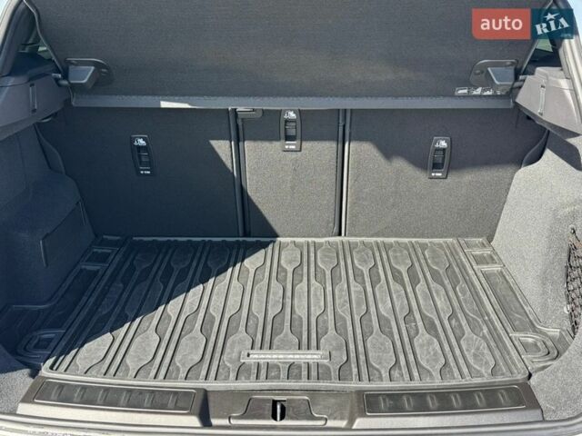 Белый Ленд Ровер Рендж Ровер Эвок, объемом двигателя 2 л и пробегом 21 тыс. км за 41999 $, фото 22 на Automoto.ua