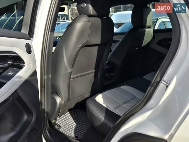 Білий Ленд Ровер Рендж Ровер Евок, об'ємом двигуна 2 л та пробігом 34 тис. км за 47900 $, фото 14 на Automoto.ua