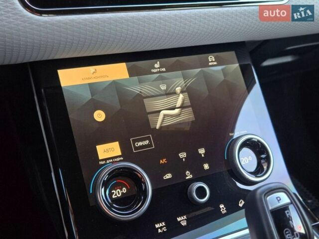 Білий Ленд Ровер Рендж Ровер Евок, об'ємом двигуна 2 л та пробігом 37 тис. км за 44900 $, фото 31 на Automoto.ua