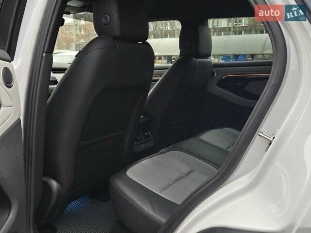 Білий Ленд Ровер Рендж Ровер Евок, об'ємом двигуна 2 л та пробігом 34 тис. км за 51800 $, фото 13 на Automoto.ua