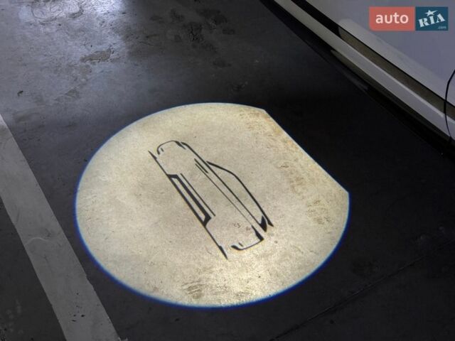 Белый Ленд Ровер Рендж Ровер Эвок, объемом двигателя 2 л и пробегом 21 тыс. км за 41999 $, фото 77 на Automoto.ua