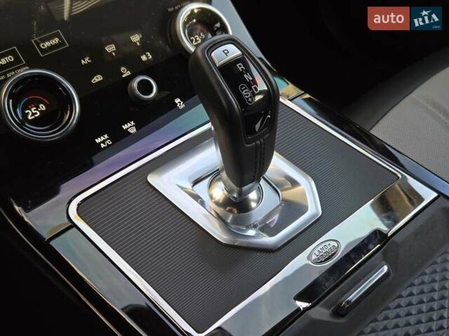 Белый Ленд Ровер Рендж Ровер Эвок, объемом двигателя 2 л и пробегом 34 тыс. км за 47900 $, фото 36 на Automoto.ua