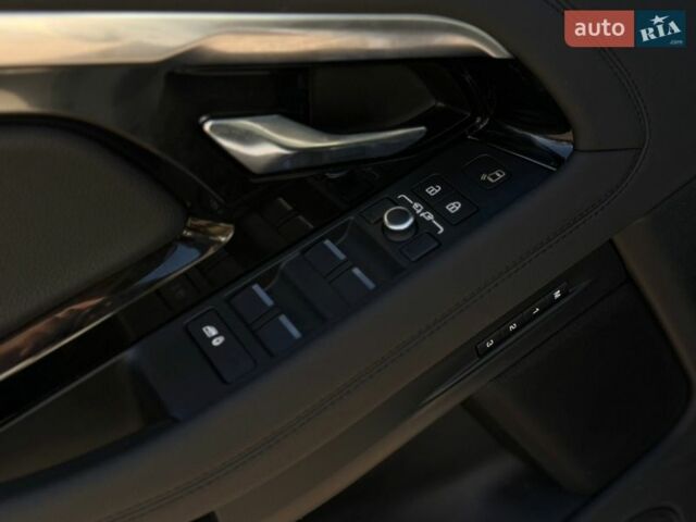 Білий Ленд Ровер Рендж Ровер Евок, об'ємом двигуна 2 л та пробігом 84 тис. км за 36500 $, фото 22 на Automoto.ua