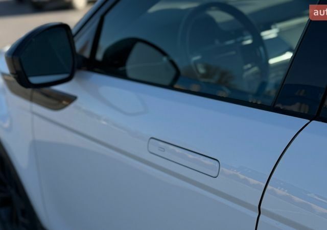 Білий Ленд Ровер Рендж Ровер Евок, об'ємом двигуна 2 л та пробігом 84 тис. км за 36500 $, фото 11 на Automoto.ua