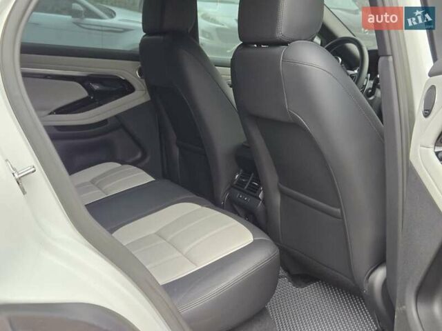 Білий Ленд Ровер Рендж Ровер Евок, об'ємом двигуна 2 л та пробігом 34 тис. км за 51800 $, фото 16 на Automoto.ua