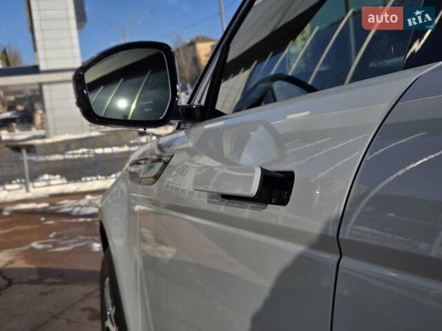 Белый Ленд Ровер Рендж Ровер Эвок, объемом двигателя 2 л и пробегом 34 тыс. км за 48900 $, фото 38 на Automoto.ua