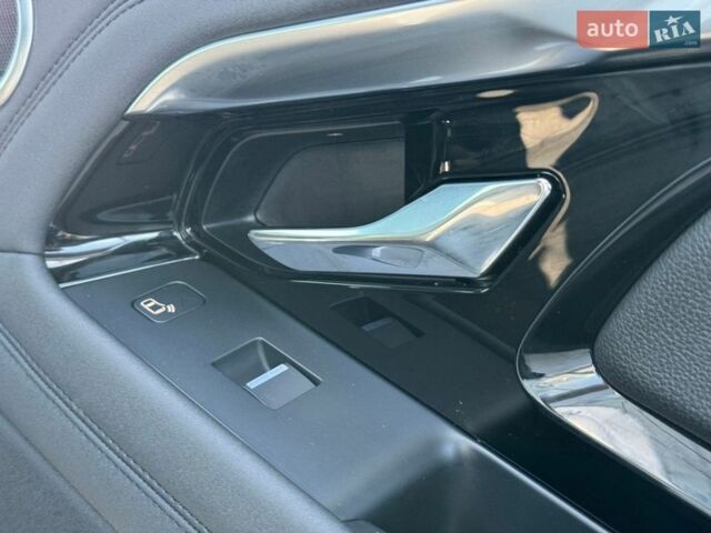 Белый Ленд Ровер Рендж Ровер Эвок, объемом двигателя 2 л и пробегом 21 тыс. км за 41999 $, фото 66 на Automoto.ua