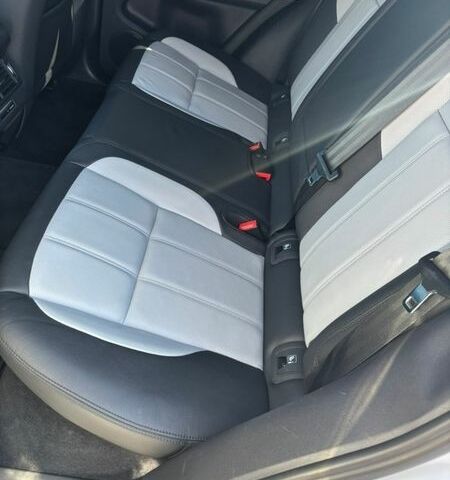 Белый Ленд Ровер Рендж Ровер Эвок, объемом двигателя 0.2 л и пробегом 38 тыс. км за 52000 $, фото 7 на Automoto.ua