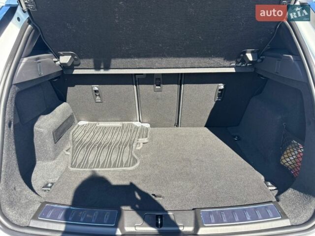 Белый Ленд Ровер Рендж Ровер Эвок, объемом двигателя 0.2 л и пробегом 38 тыс. км за 52000 $, фото 9 на Automoto.ua