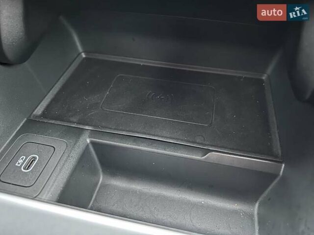 Белый Ленд Ровер Рендж Ровер Эвок, объемом двигателя 2 л и пробегом 33 тыс. км за 48900 $, фото 22 на Automoto.ua