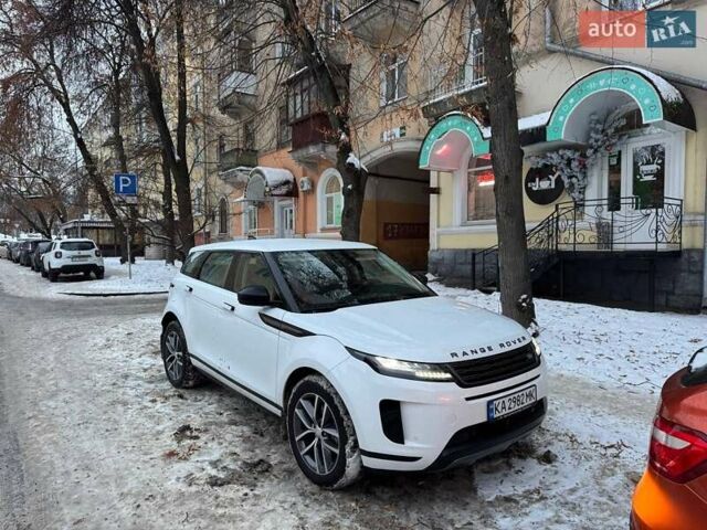 Белый Ленд Ровер Рендж Ровер Эвок, объемом двигателя 2 л и пробегом 17 тыс. км за 53000 $, фото 4 на Automoto.ua