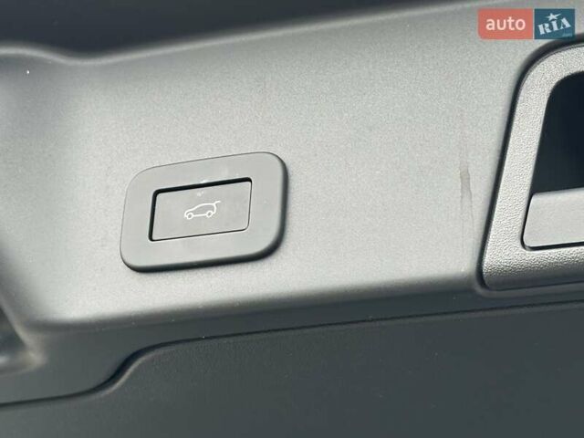 Белый Ленд Ровер Рендж Ровер Эвок, объемом двигателя 2 л и пробегом 10 тыс. км за 62900 $, фото 32 на Automoto.ua