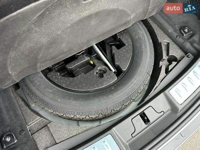 Белый Ленд Ровер Рендж Ровер Эвок, объемом двигателя 2 л и пробегом 10 тыс. км за 62900 $, фото 33 на Automoto.ua