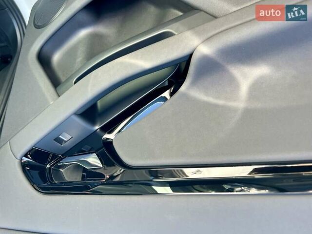 Белый Ленд Ровер Рендж Ровер Эвок, объемом двигателя 2 л и пробегом 13 тыс. км за 56900 $, фото 30 на Automoto.ua