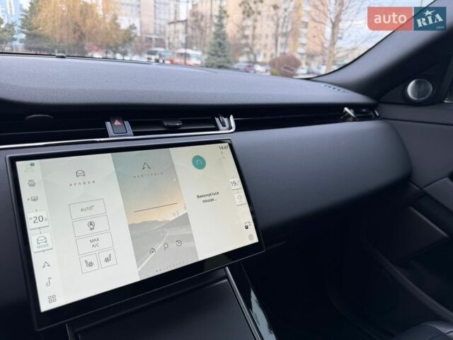 Білий Ленд Ровер Рендж Ровер Евок, об'ємом двигуна 2 л та пробігом 18 тис. км за 53000 $, фото 64 на Automoto.ua