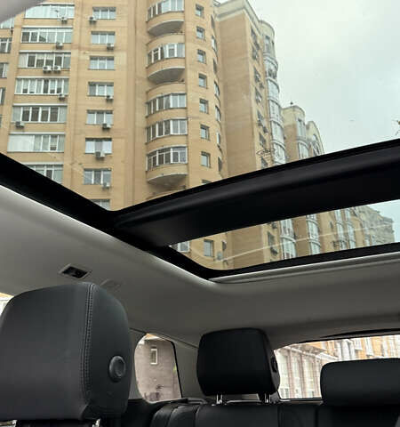 Белый Ленд Ровер Рендж Ровер Эвок, объемом двигателя 2 л и пробегом 7 тыс. км за 55000 $, фото 3 на Automoto.ua