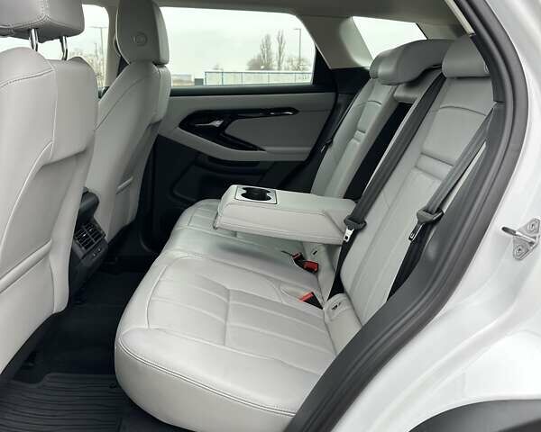 Белый Ленд Ровер Рендж Ровер Эвок, объемом двигателя 2 л и пробегом 7 тыс. км за 59900 $, фото 20 на Automoto.ua