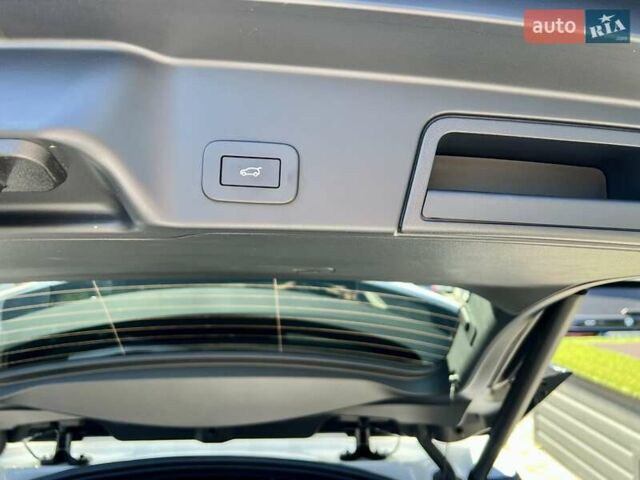 Білий Ленд Ровер Рендж Ровер Евок, об'ємом двигуна 2 л та пробігом 13 тис. км за 55900 $, фото 39 на Automoto.ua