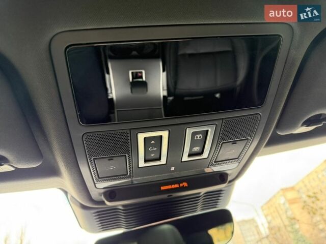 Білий Ленд Ровер Рендж Ровер Евок, об'ємом двигуна 2 л та пробігом 18 тис. км за 53000 $, фото 54 на Automoto.ua