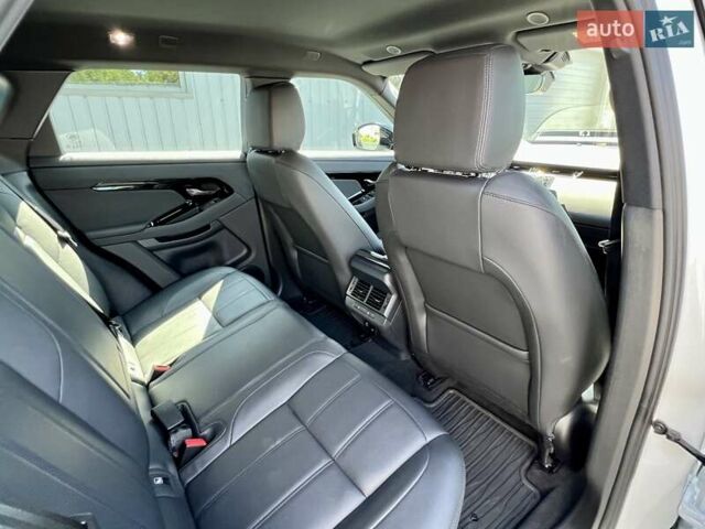 Білий Ленд Ровер Рендж Ровер Евок, об'ємом двигуна 2 л та пробігом 13 тис. км за 55900 $, фото 47 на Automoto.ua