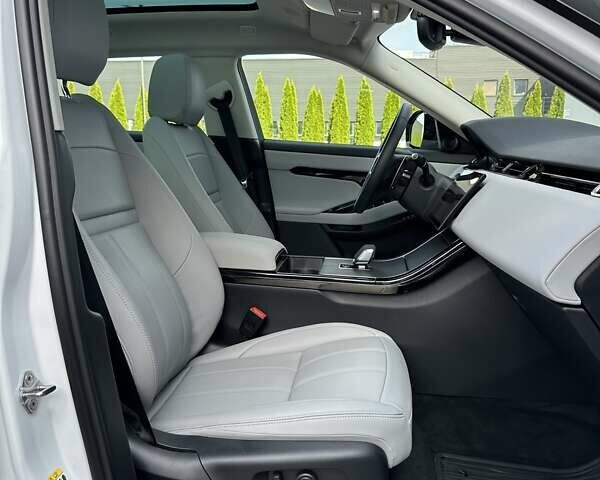 Білий Ленд Ровер Рендж Ровер Евок, об'ємом двигуна 2 л та пробігом 9 тис. км за 59900 $, фото 28 на Automoto.ua