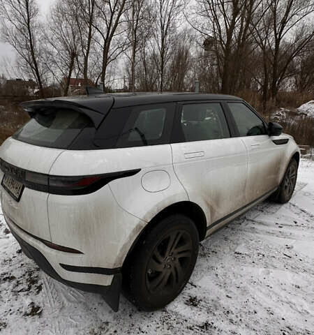 Белый Ленд Ровер Рендж Ровер Эвок, объемом двигателя 2 л и пробегом 5 тыс. км за 56500 $, фото 2 на Automoto.ua