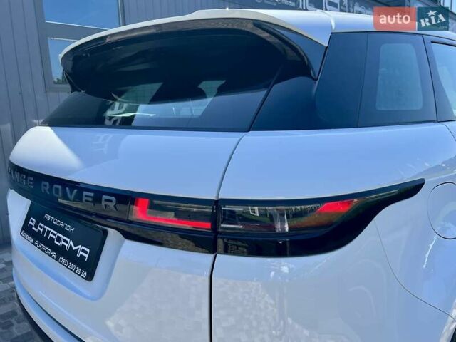Белый Ленд Ровер Рендж Ровер Эвок, объемом двигателя 2 л и пробегом 13 тыс. км за 56900 $, фото 41 на Automoto.ua