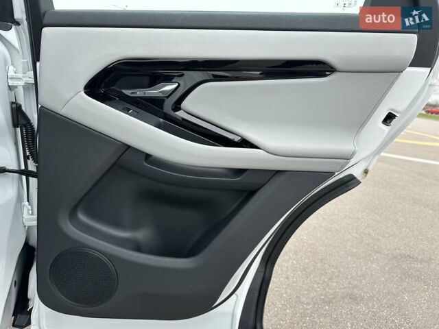 Белый Ленд Ровер Рендж Ровер Эвок, объемом двигателя 2 л и пробегом 7 тыс. км за 59900 $, фото 26 на Automoto.ua