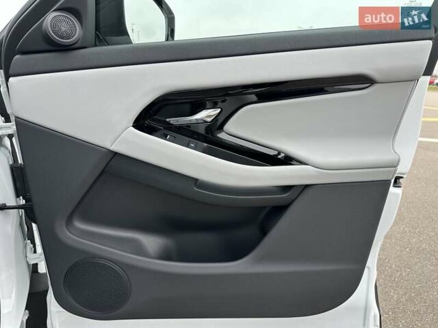 Белый Ленд Ровер Рендж Ровер Эвок, объемом двигателя 2 л и пробегом 7 тыс. км за 59900 $, фото 29 на Automoto.ua