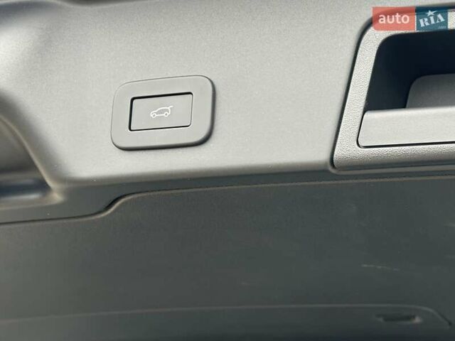 Белый Ленд Ровер Рендж Ровер Эвок, объемом двигателя 2 л и пробегом 7 тыс. км за 59900 $, фото 32 на Automoto.ua