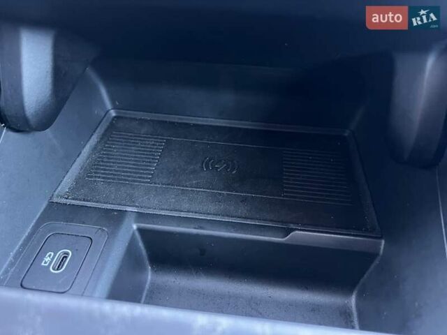 Белый Ленд Ровер Рендж Ровер Эвок, объемом двигателя 2 л и пробегом 12 тыс. км за 58407 $, фото 19 на Automoto.ua