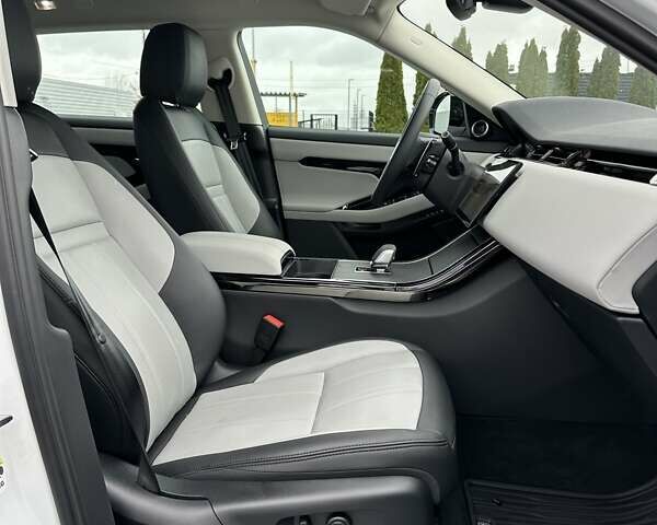 Белый Ленд Ровер Рендж Ровер Эвок, объемом двигателя 2 л и пробегом 10 тыс. км за 62900 $, фото 30 на Automoto.ua