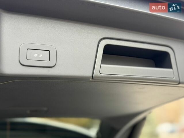 Білий Ленд Ровер Рендж Ровер Евок, об'ємом двигуна 2 л та пробігом 18 тис. км за 53000 $, фото 53 на Automoto.ua