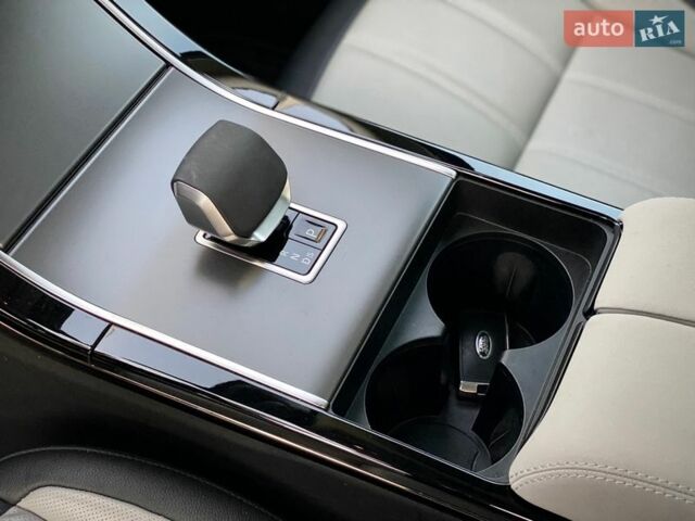 Білий Ленд Ровер Рендж Ровер Евок, об'ємом двигуна 2 л та пробігом 13 тис. км за 54900 $, фото 20 на Automoto.ua