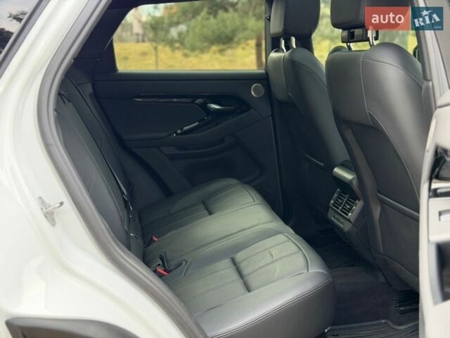 Білий Ленд Ровер Рендж Ровер Евок, об'ємом двигуна 2 л та пробігом 18 тис. км за 53000 $, фото 49 на Automoto.ua