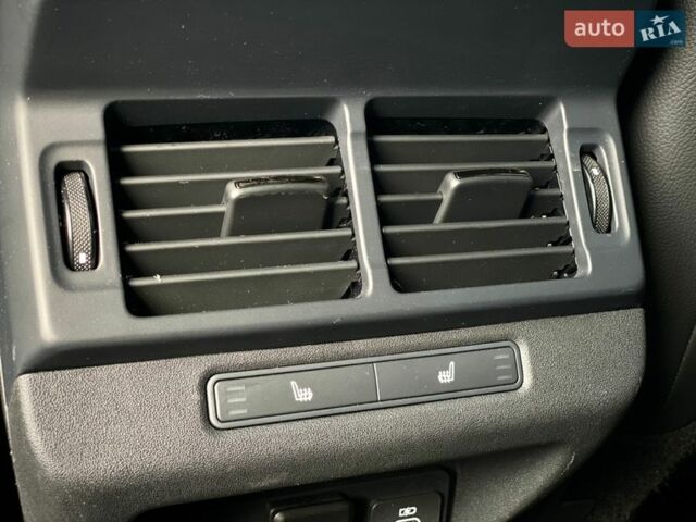 Білий Ленд Ровер Рендж Ровер Евок, об'ємом двигуна 2 л та пробігом 13 тис. км за 54900 $, фото 24 на Automoto.ua