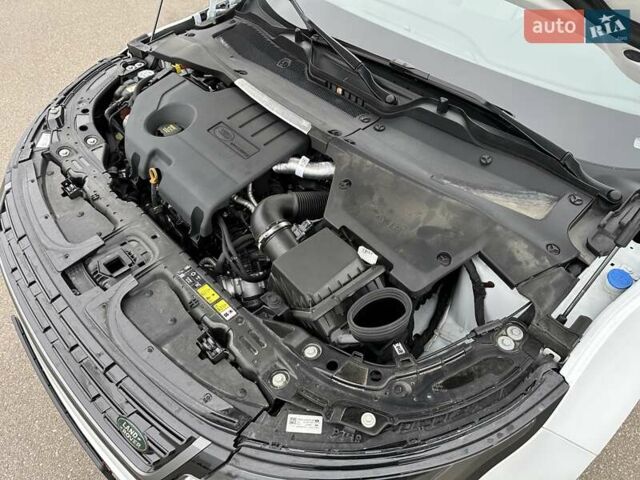 Белый Ленд Ровер Рендж Ровер Эвок, объемом двигателя 2 л и пробегом 7 тыс. км за 59900 $, фото 34 на Automoto.ua